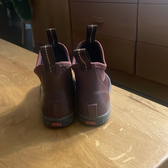 XTRATUF Women's 6 In Ankle Deck Boot Maroon - Picture 10 of 10